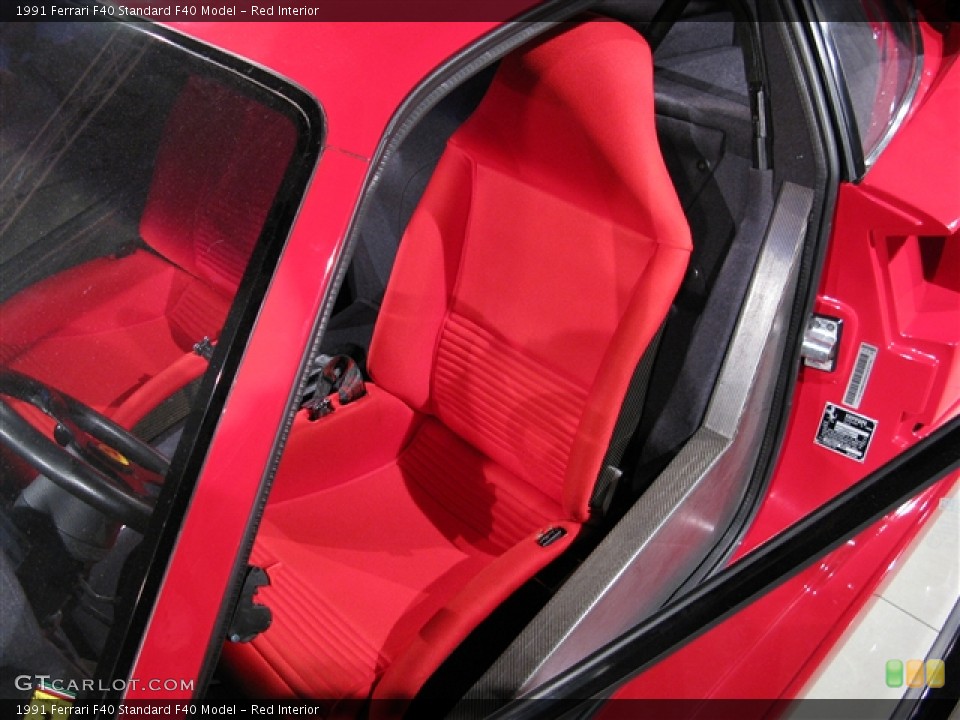 Red Interior Photo for the 1991 Ferrari F40  #541733