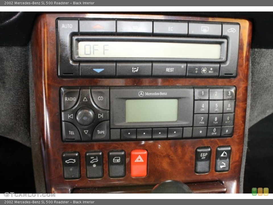 Black Interior Controls for the 2002 Mercedes-Benz SL 500 Roadster #54175573