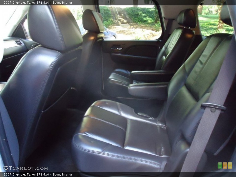 Ebony Interior Photo for the 2007 Chevrolet Tahoe Z71 4x4 #54179260