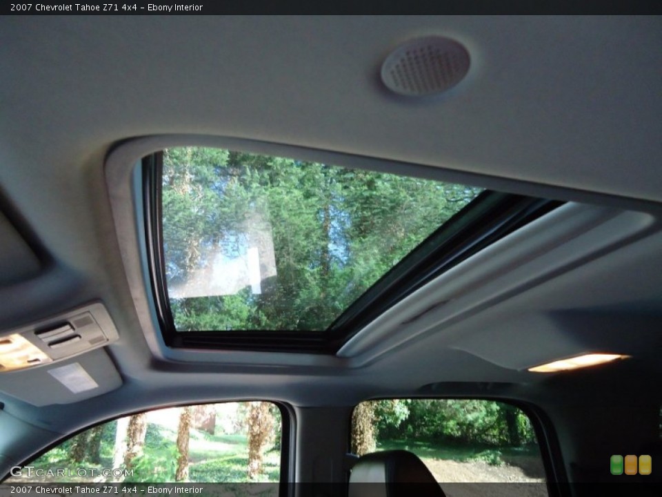 Ebony Interior Sunroof for the 2007 Chevrolet Tahoe Z71 4x4 #54179423