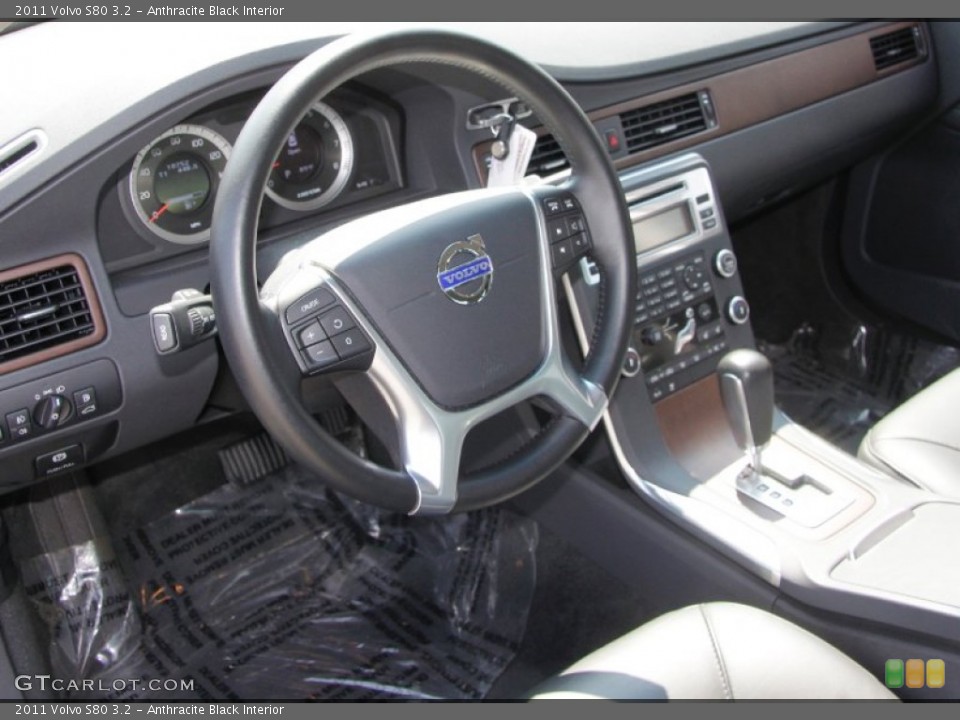 Anthracite Black Interior Photo for the 2011 Volvo S80 3.2 #54182233