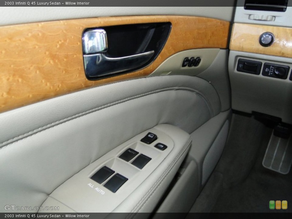 Willow Interior Controls for the 2003 Infiniti Q 45 Luxury Sedan #54186898