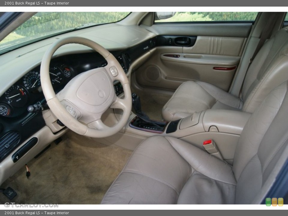 Taupe Interior Photo for the 2001 Buick Regal LS #54188716