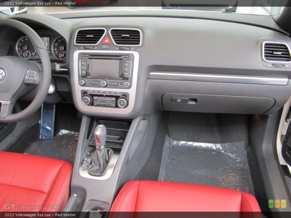 Red Interior Dashboard for the 2012 Volkswagen Eos Lux #54192067