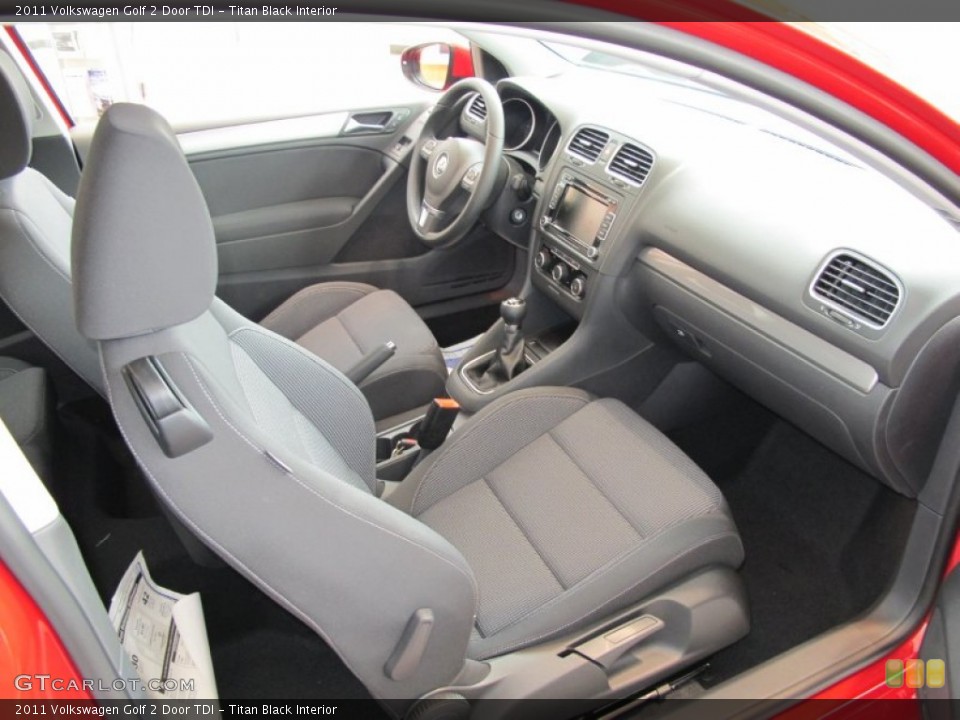 Titan Black Interior Photo for the 2011 Volkswagen Golf 2 Door TDI #54193087