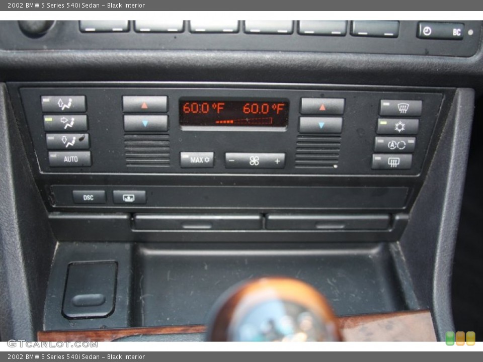 Black Interior Controls for the 2002 BMW 5 Series 540i Sedan #54196627
