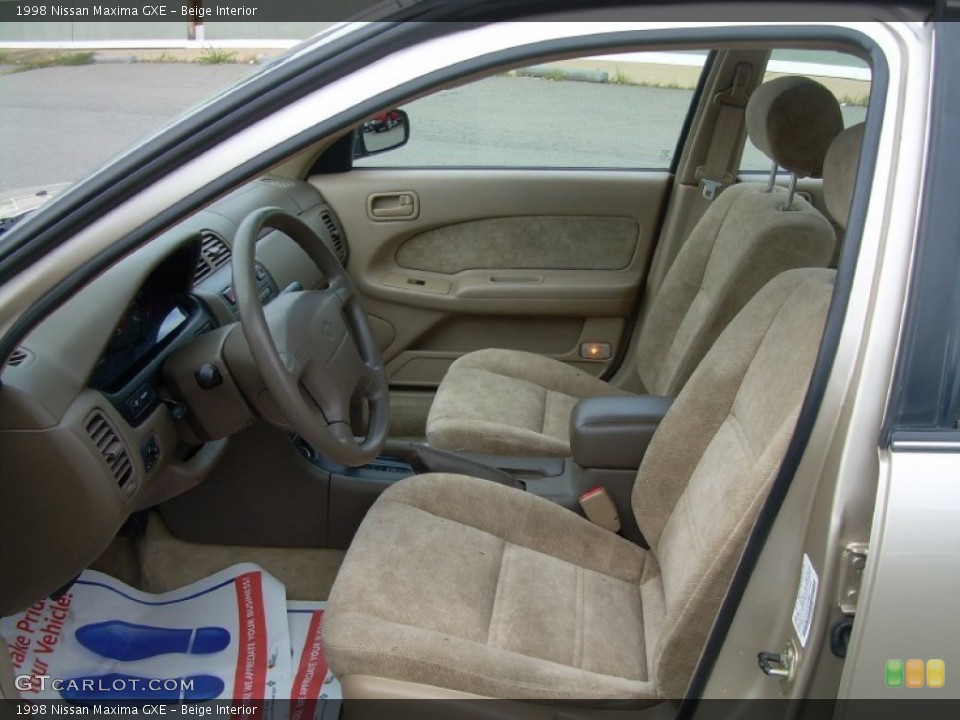 Beige Interior Photo for the 1998 Nissan Maxima GXE #54205755