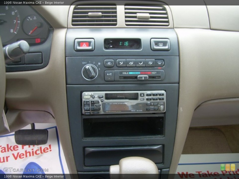 Beige Interior Controls for the 1998 Nissan Maxima GXE #54205791