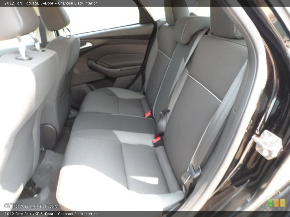 Charcoal Black Interior Photo for the 2012 Ford Focus SE 5-Door #54207513