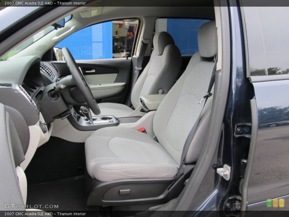 Titanium Interior Photo for the 2007 GMC Acadia SLE AWD #54209082