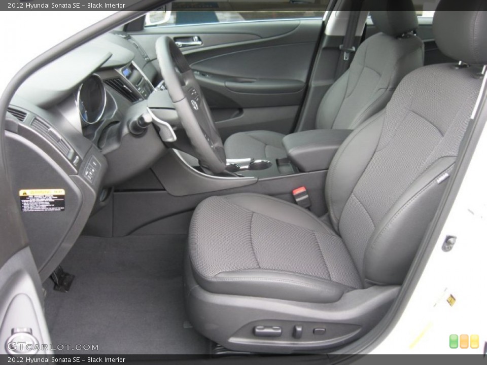 Black Interior Photo for the 2012 Hyundai Sonata SE #54211839