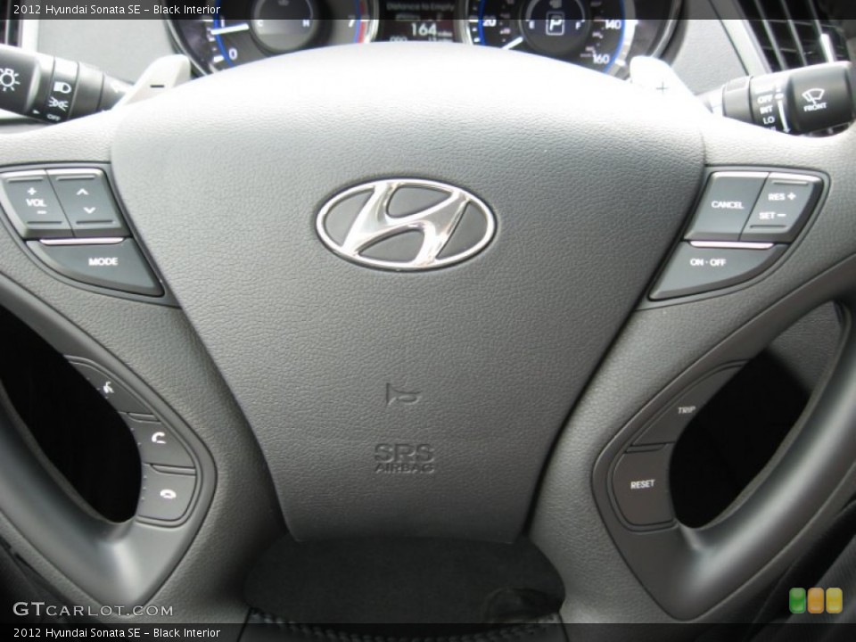 Black Interior Controls for the 2012 Hyundai Sonata SE #54211962