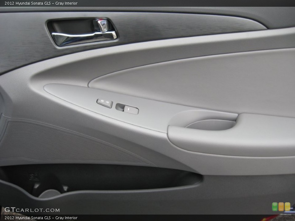 Gray Interior Door Panel for the 2012 Hyundai Sonata GLS #54212157