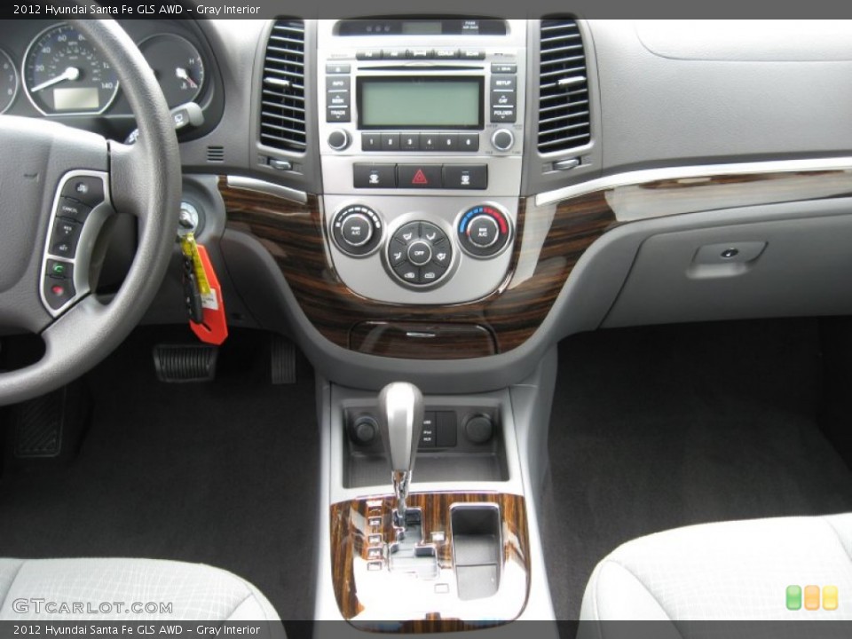Gray Interior Controls for the 2012 Hyundai Santa Fe GLS AWD #54212418