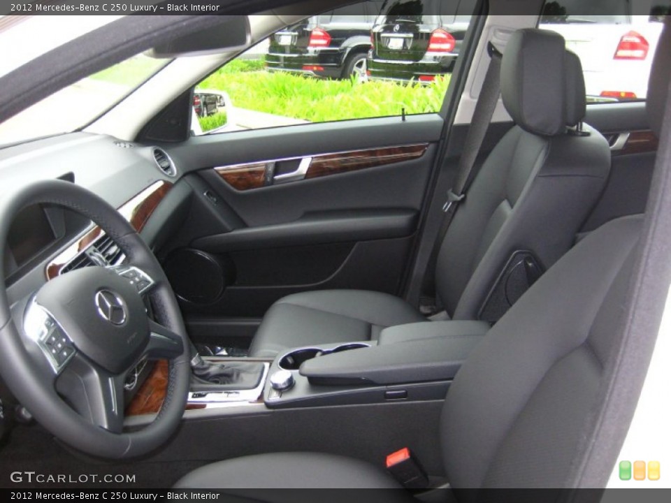 Black Interior Photo for the 2012 Mercedes-Benz C 250 Luxury #54213052