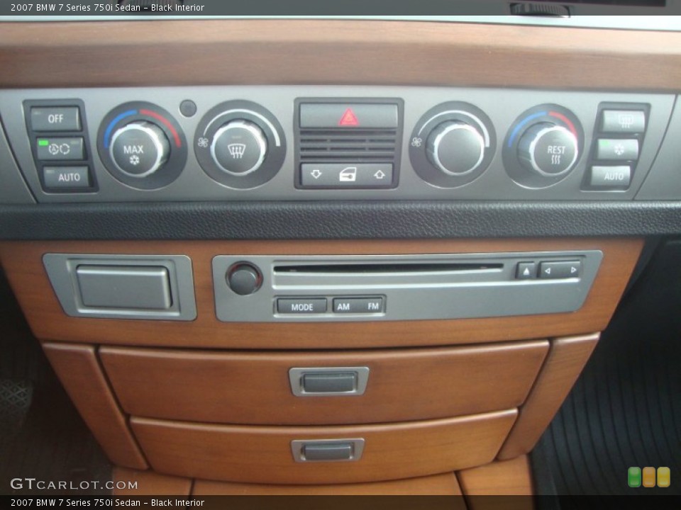 Black Interior Controls for the 2007 BMW 7 Series 750i Sedan #54213213