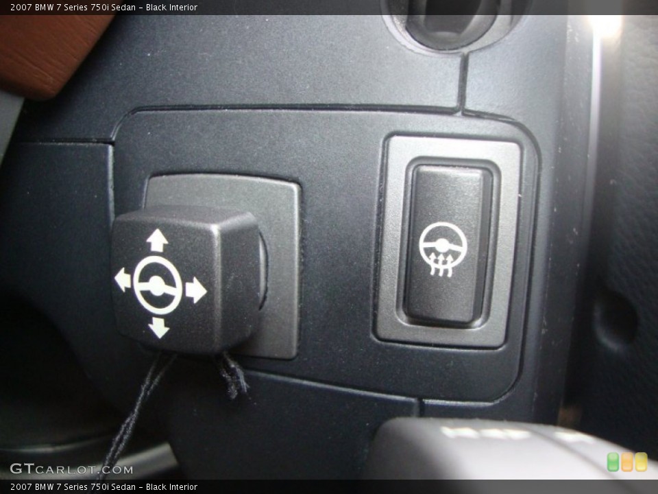 Black Interior Controls for the 2007 BMW 7 Series 750i Sedan #54213285