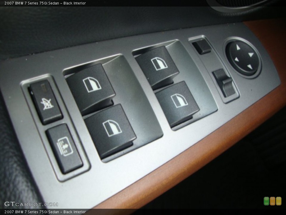 Black Interior Controls for the 2007 BMW 7 Series 750i Sedan #54213303