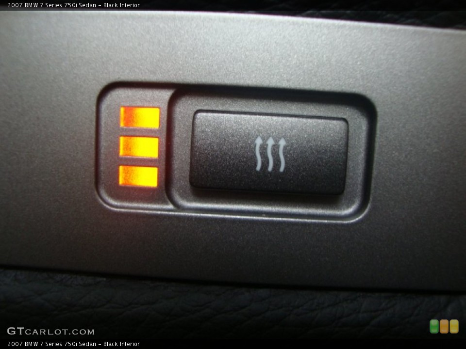 Black Interior Controls for the 2007 BMW 7 Series 750i Sedan #54213357