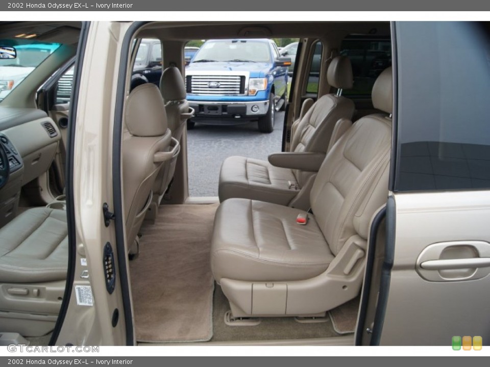 Ivory Interior Photo for the 2002 Honda Odyssey EX-L #54227325