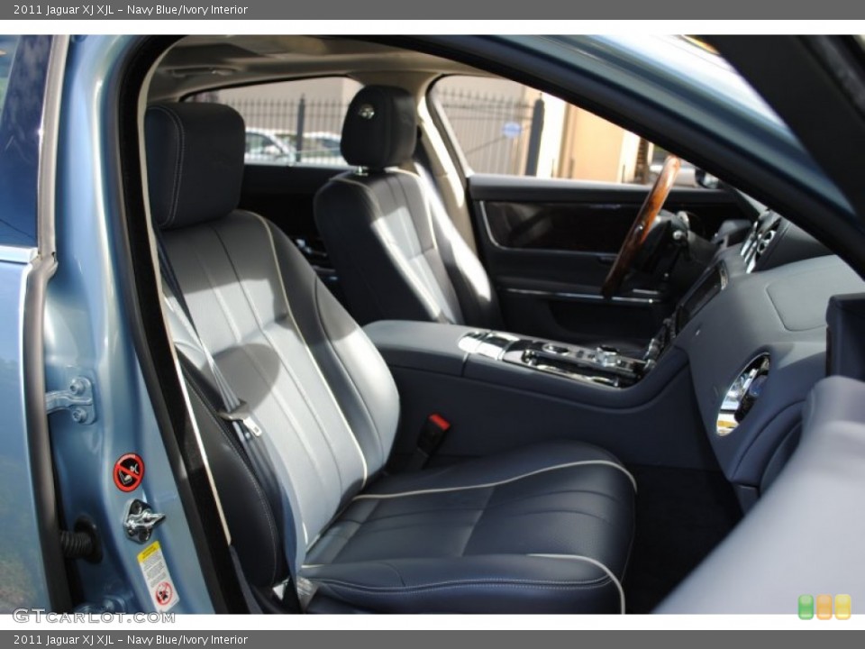 Navy Blue/Ivory Interior Photo for the 2011 Jaguar XJ XJL #54234879
