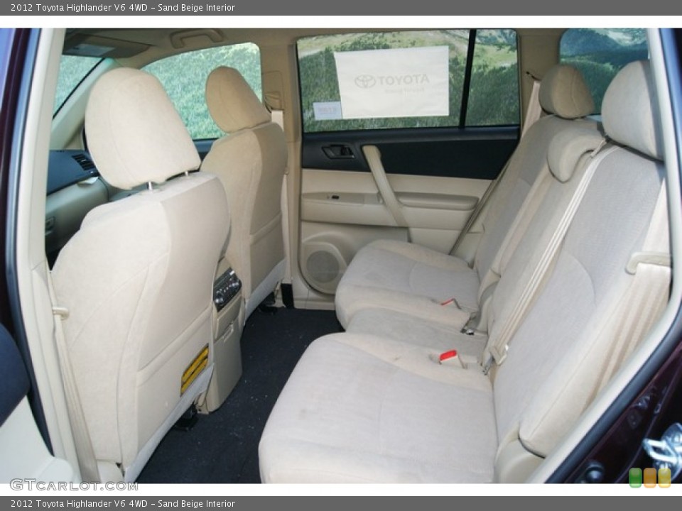 Sand Beige Interior Photo for the 2012 Toyota Highlander V6 4WD #54236373