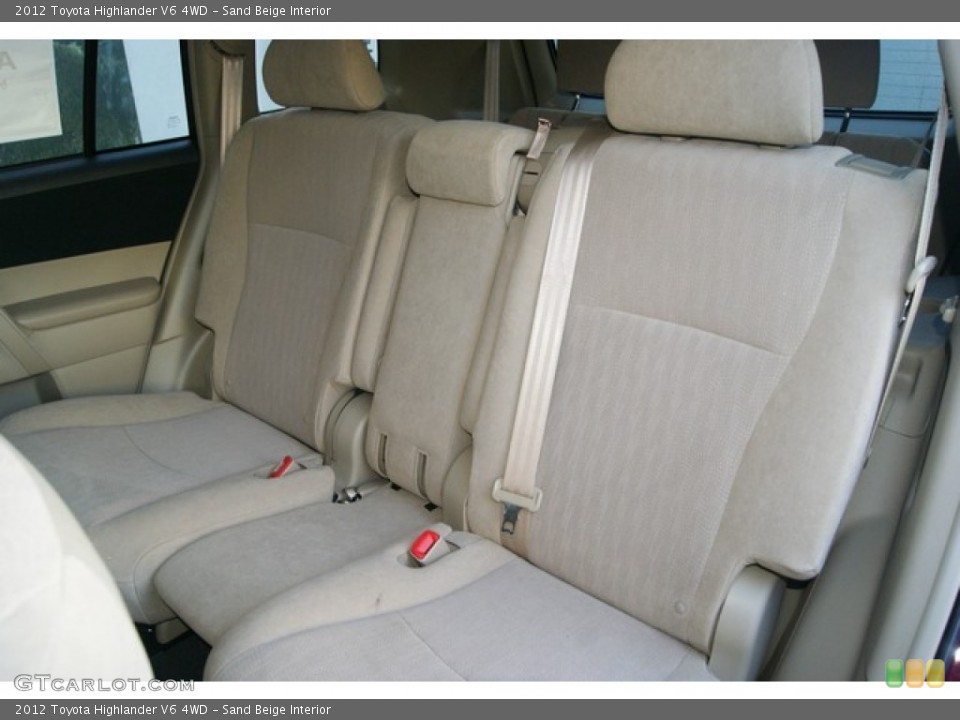 Sand Beige Interior Photo for the 2012 Toyota Highlander V6 4WD #54236382