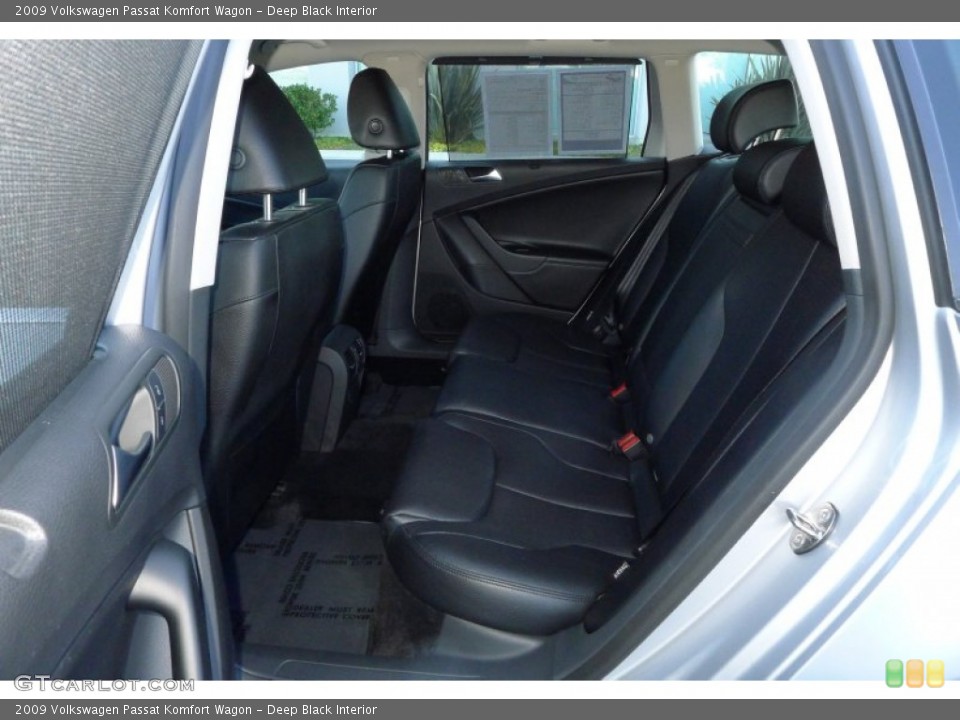 Deep Black Interior Photo for the 2009 Volkswagen Passat Komfort Wagon #54241638