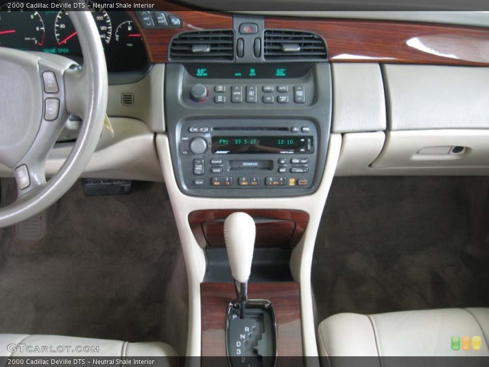 Neutral Shale Interior Controls for the 2000 Cadillac DeVille DTS #54242609