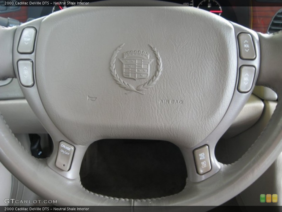 Neutral Shale Interior Controls for the 2000 Cadillac DeVille DTS #54242636