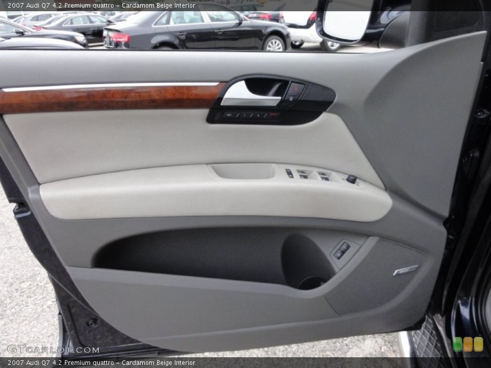 Cardamom Beige Interior Door Panel for the 2007 Audi Q7 4.2 Premium quattro #54246228