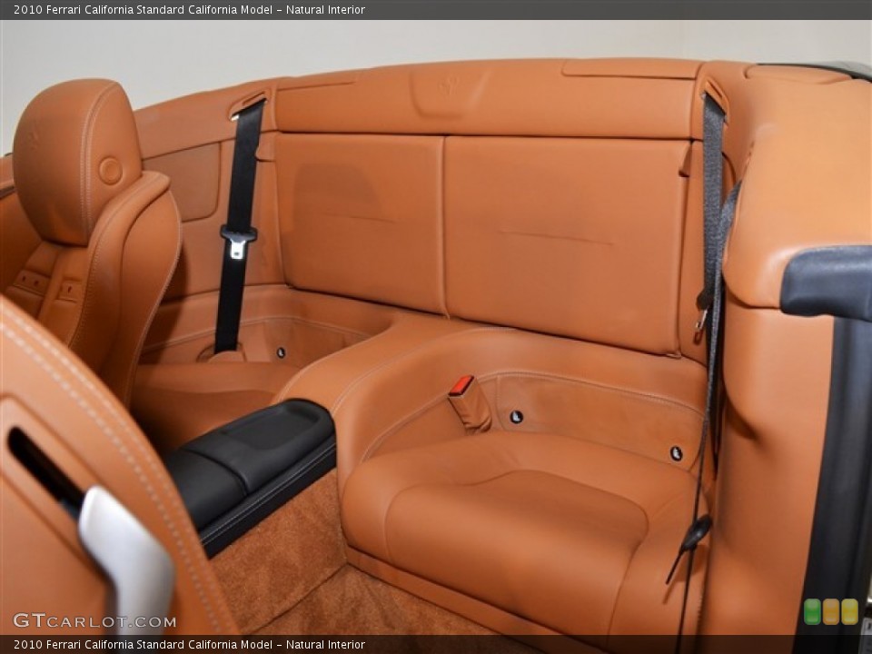 Natural Interior Photo for the 2010 Ferrari California  #54251699