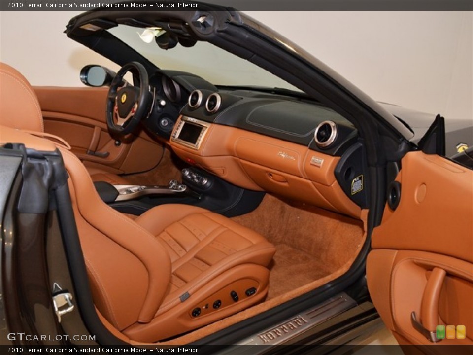 Natural Interior Dashboard for the 2010 Ferrari California  #54251702