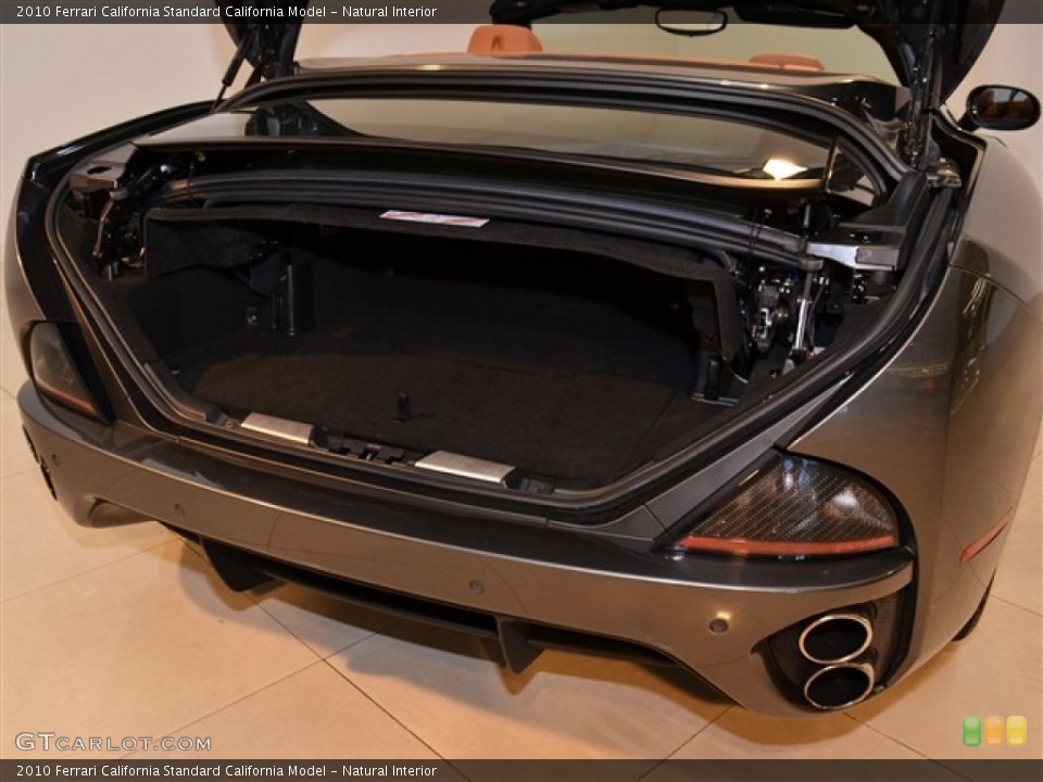 Natural Interior Trunk for the 2010 Ferrari California  #54251720