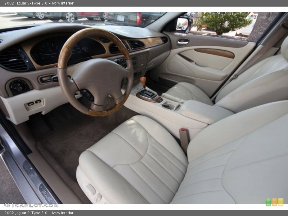 Ivory Interior Photo for the 2002 Jaguar S-Type 3.0 #54261871