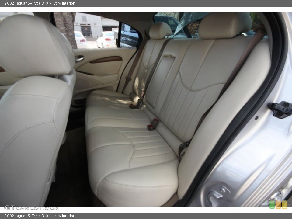 Ivory Interior Photo for the 2002 Jaguar S-Type 3.0 #54261890