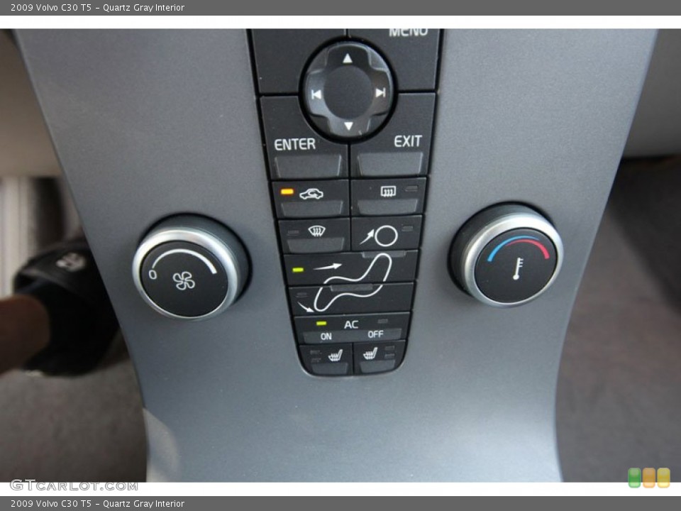 Quartz Gray Interior Controls for the 2009 Volvo C30 T5 #54265265