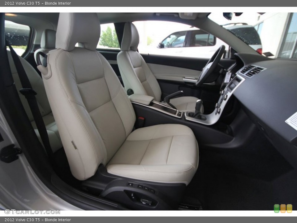 Blonde Interior Photo for the 2012 Volvo C30 T5 #54268343