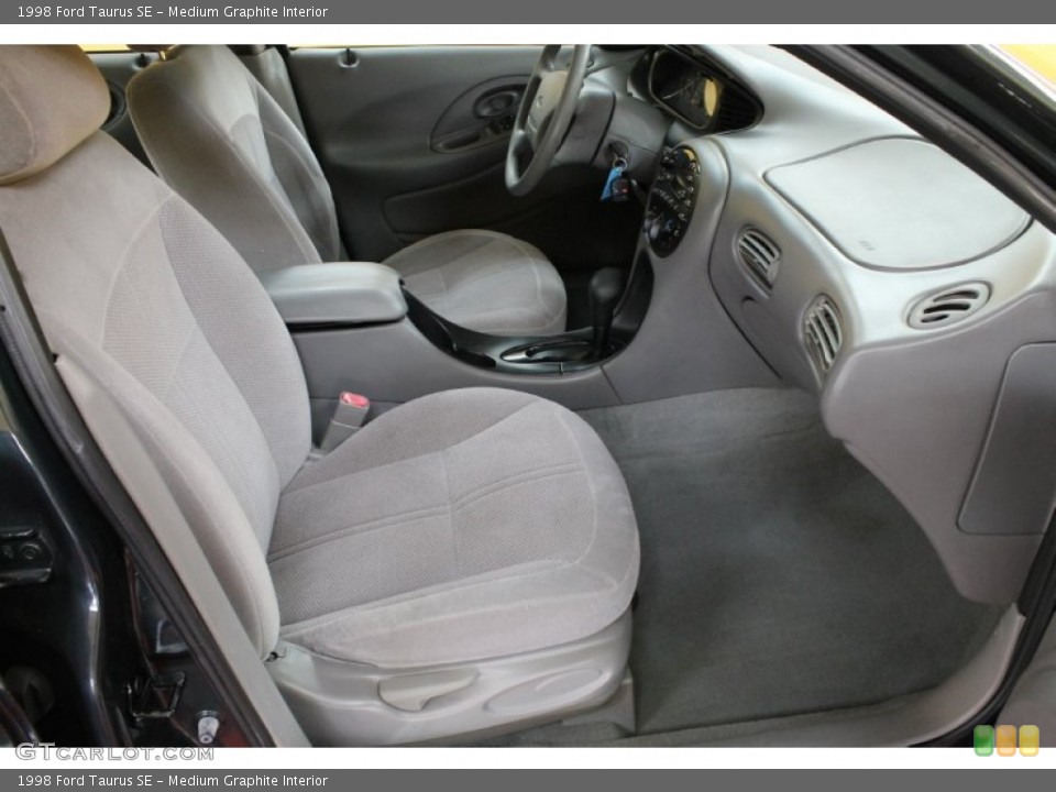 Medium Graphite Interior Photo for the 1998 Ford Taurus SE #54275351