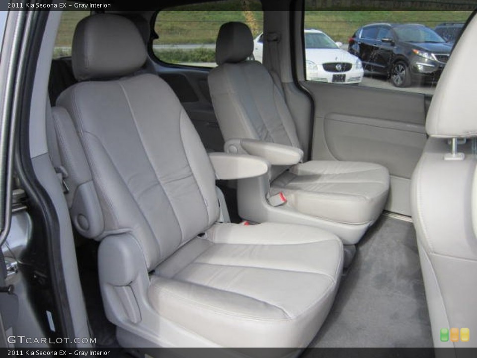 Gray Interior Photo for the 2011 Kia Sedona EX #54280115