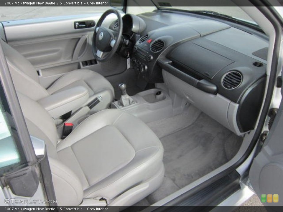 Grey Interior Photo for the 2007 Volkswagen New Beetle 2.5 Convertible #54280784