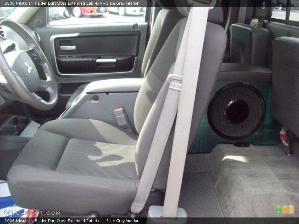 Slate Gray Interior Photo for the 2006 Mitsubishi Raider DuroCross Extended Cab 4x4 #54283348