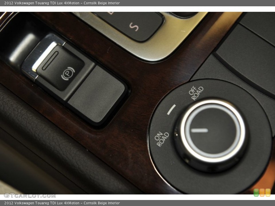 Cornsilk Beige Interior Controls for the 2012 Volkswagen Touareg TDI Lux 4XMotion #54286214
