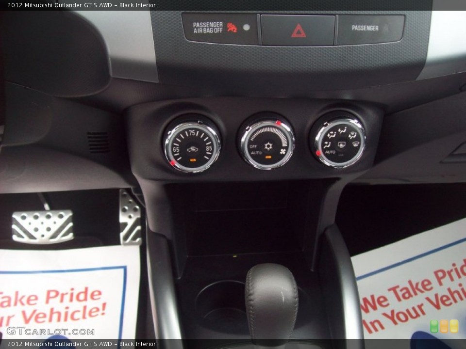 Black Interior Controls for the 2012 Mitsubishi Outlander GT S AWD #54287414