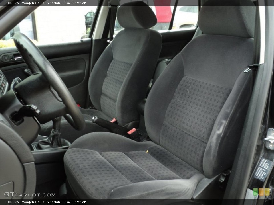Black Interior Photo for the 2002 Volkswagen Golf GLS Sedan #54288241