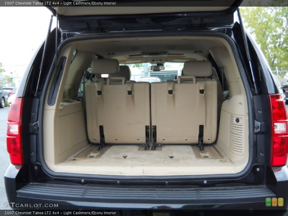 Light Cashmere/Ebony Interior Trunk for the 2007 Chevrolet Tahoe LTZ 4x4 #54288812