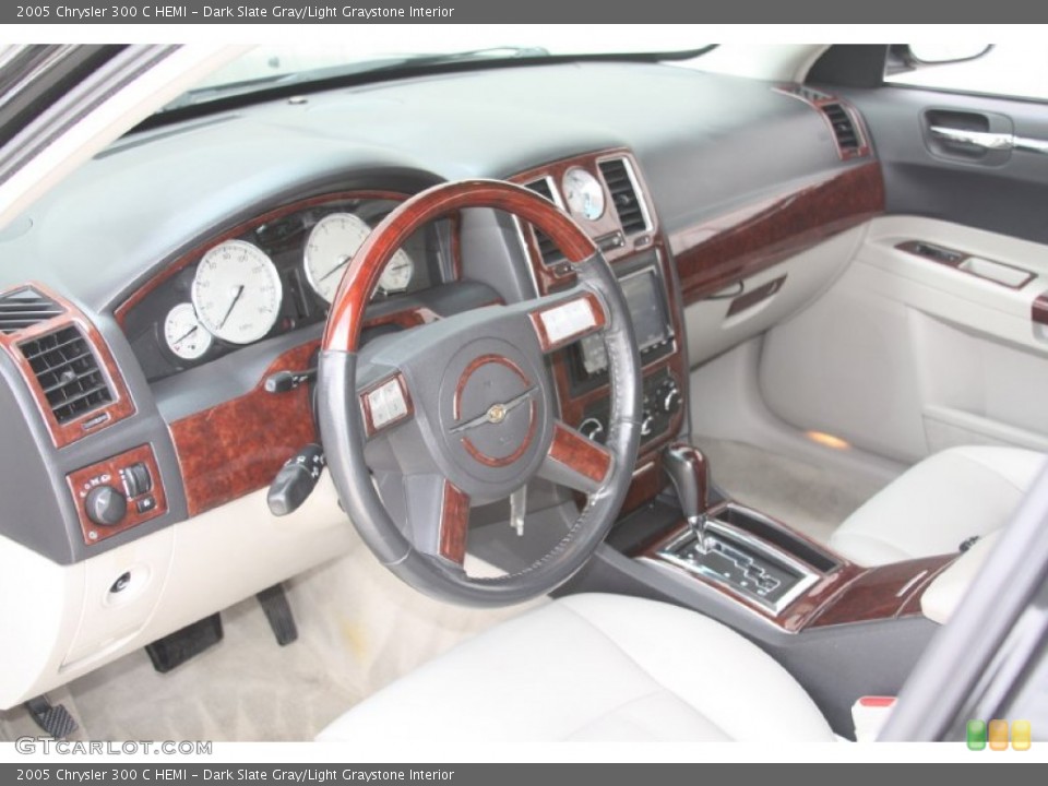 Dark Slate Gray/Light Graystone Interior Photo for the 2005 Chrysler 300 C HEMI #54291929