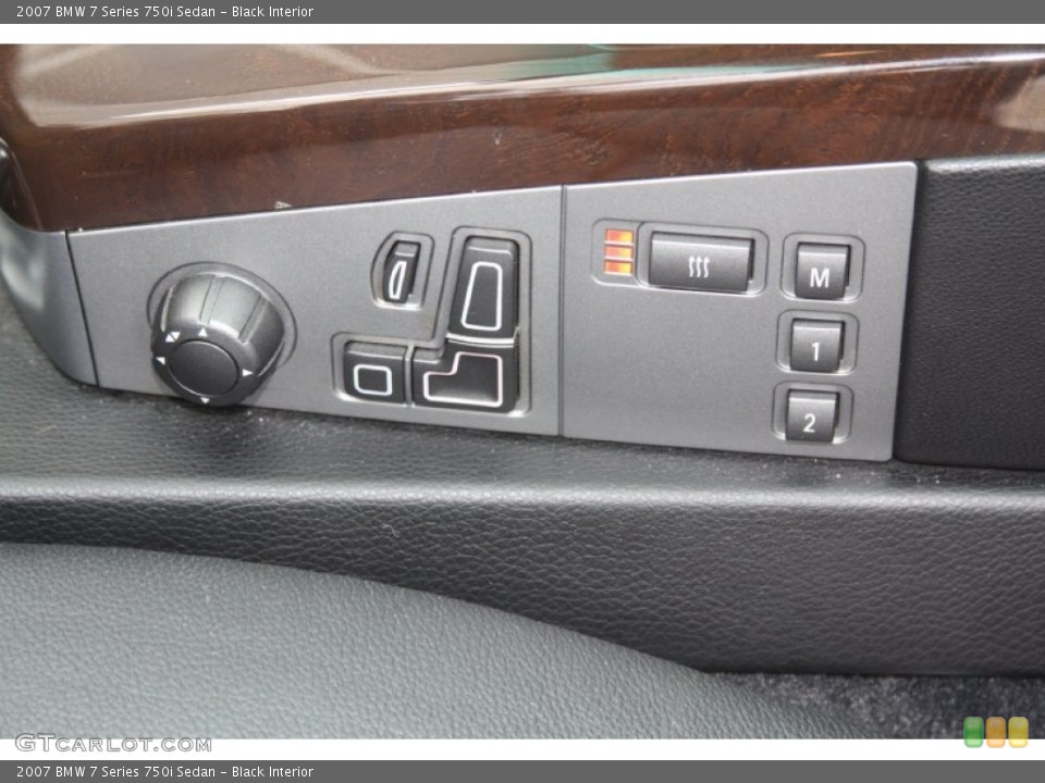 Black Interior Controls for the 2007 BMW 7 Series 750i Sedan #54292982