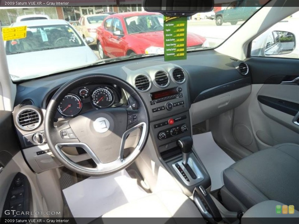 Gray Interior Photo for the 2009 Saturn VUE XR #54297905