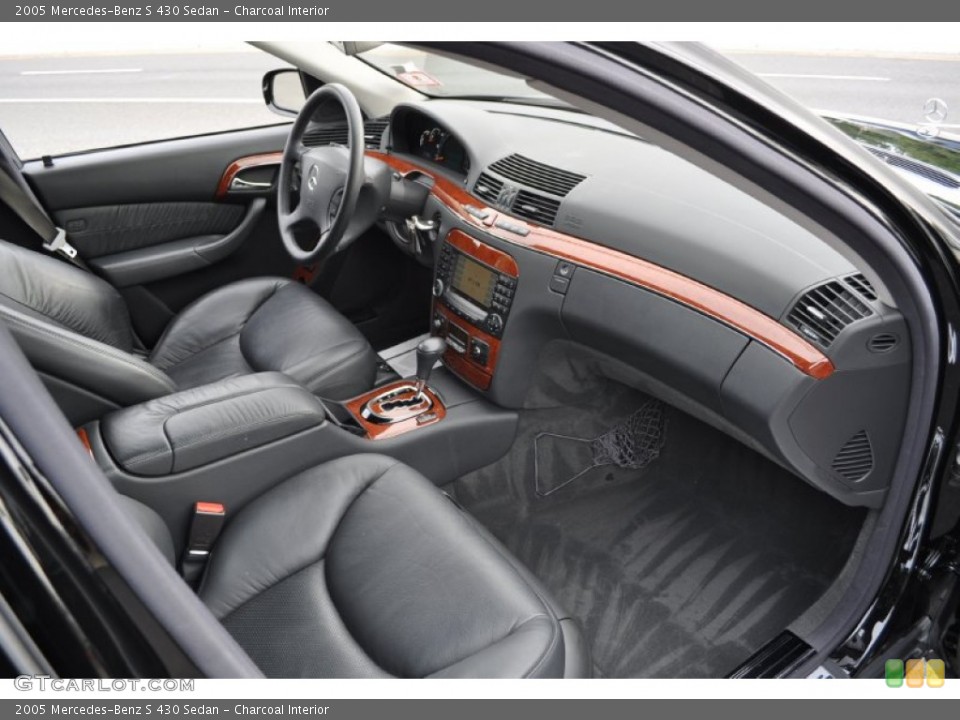 Charcoal Interior Photo for the 2005 Mercedes-Benz S 430 Sedan #54301200